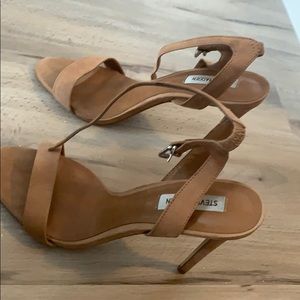 Steve Madden Tan Suede Heels